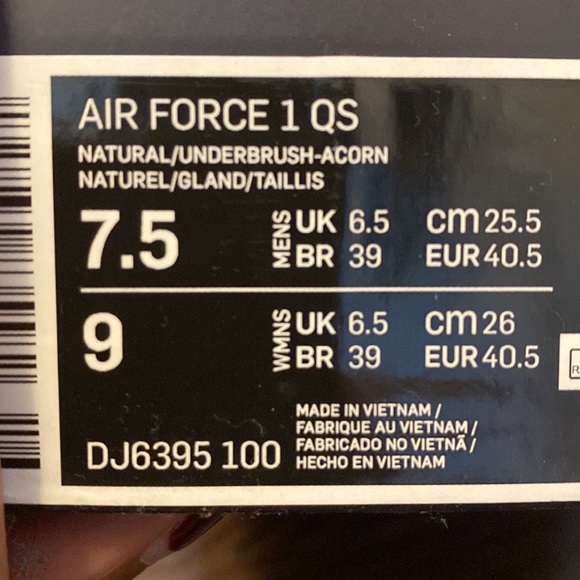 AIR FORCE 1’s QS - Picture 6 of 6